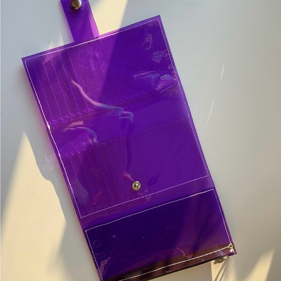 Iridescent purple wallet, clutch - Picture 4 of 4